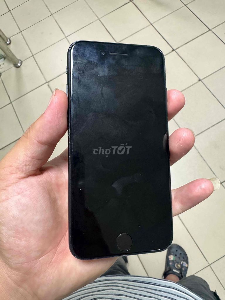 Apple iPhone SE 64GB Đen Đã qua sử dụng. Mua bán Điện thoại tại Quận Hoàn Kiếm Hà Nội được đăng bởi Tú Aanh hình 1
