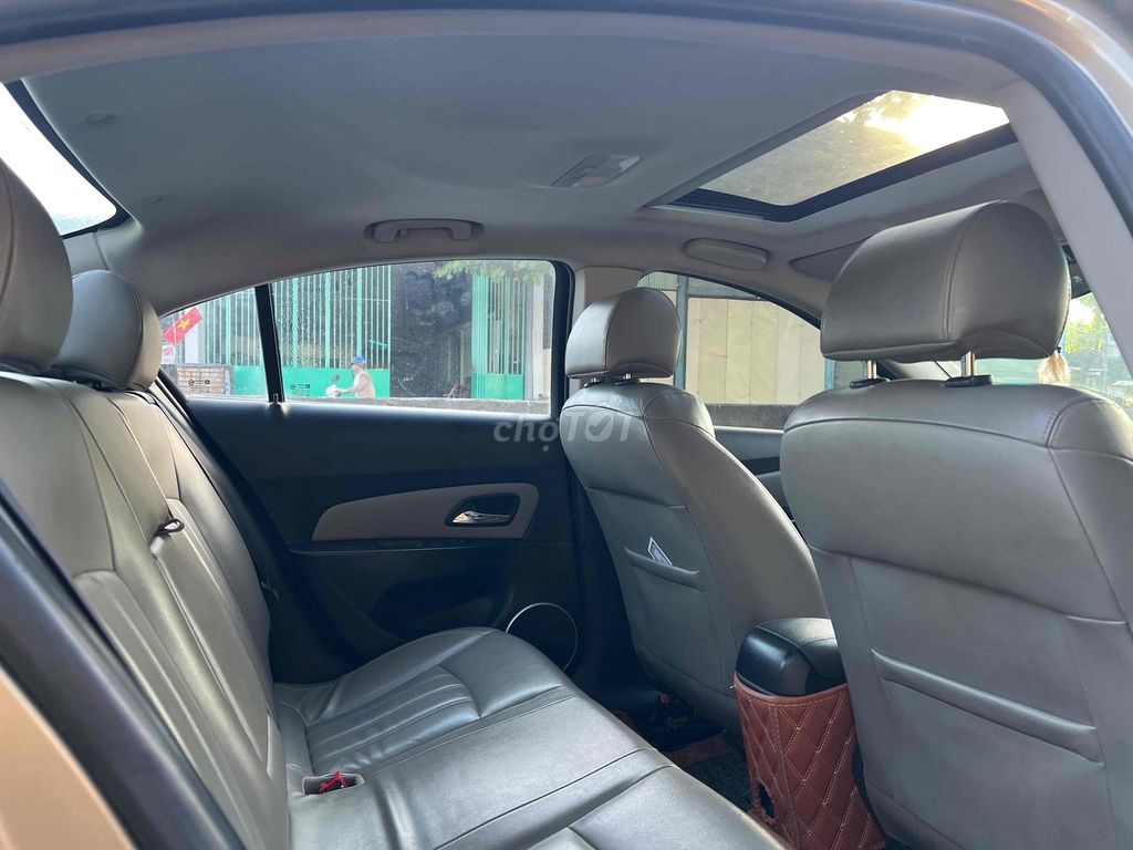 Chevrolet Cruze 2016 LTZ 1.8 AT - 32151 km. Mua bán Ô tô tại Huyện Hòa Vang Đà Nẵng được đăng bởi TRƯỜNG XUÂN hình 7