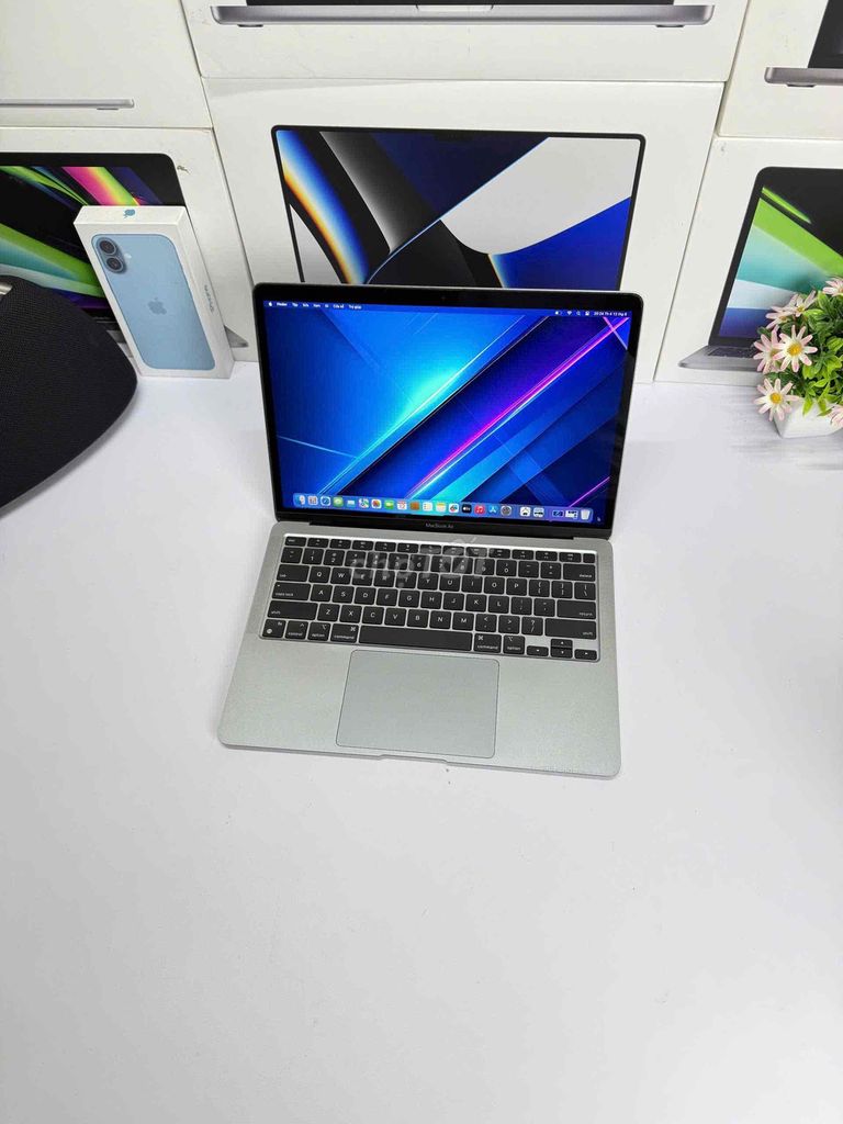 Apple Macbook Air M1 8GB/256GB Bạc Retina Like New. Mua bán Laptop tại Thành phố Phủ Lý Hà Nam được đăng bởi Nguyễn Việt Hoàn hình 1