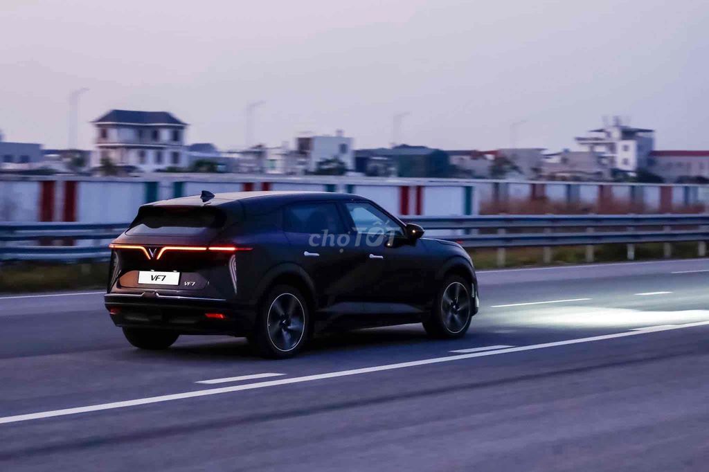 VinFast VF7 2025 Plus. Mua bán Ô tô tại Quận Cái Răng Cần Thơ được đăng bởi Trần Thanh Nhi hình 15