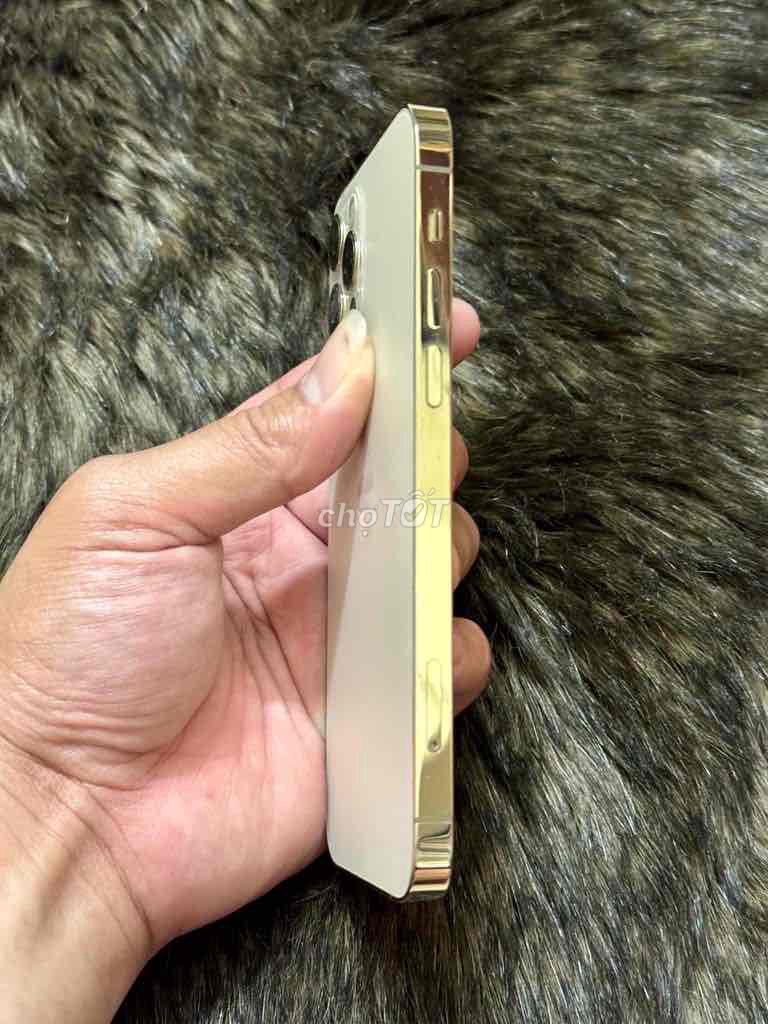 Apple iPhone 12 Pro 128GB Vàng. Mua bán Điện thoại tại Huyện Hải Lăng Quảng Trị được đăng bởi tuấn anh hình 1