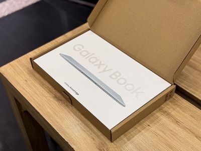 Samsung Galaxy Book4 Edge 14 inch. Mua bán Laptop tại Quận Phú Nhuận Tp Hồ Chí Minh được đăng bởi Nhật Phong