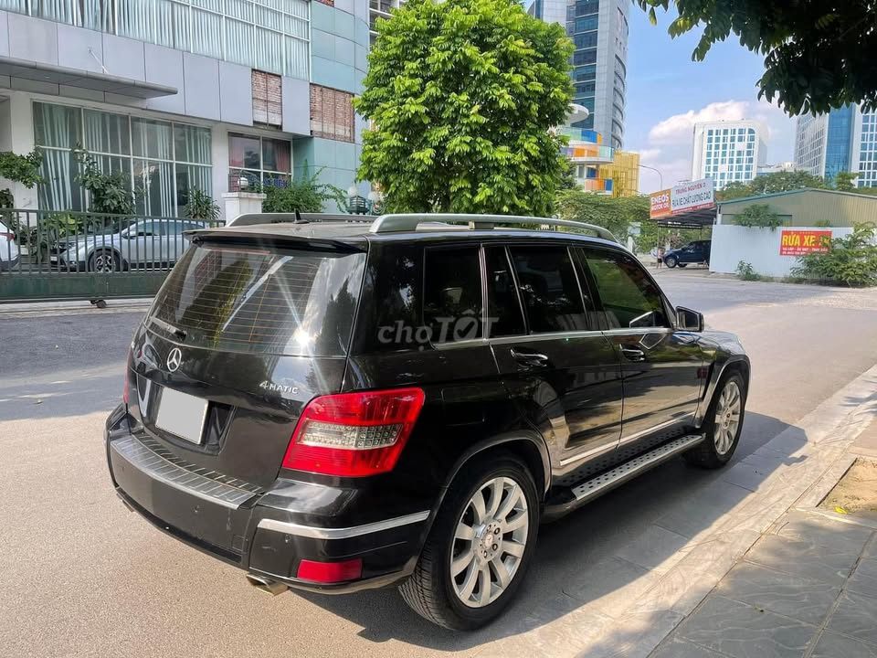 Mercedes GLK300 2010 màu đen cọp. Mua bán Ô tô tại Quận Gò Vấp Tp Hồ Chí Minh được đăng bởi Xuân Trường hình 3