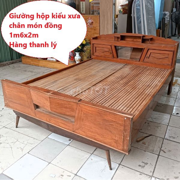 Giường hộp Gỗ tự nhiên 1m6 Kiểu xưa chân món đồng. Mua bán Giường, chăn ga gối nệm tại Thành phố Thủ Đức Tp Hồ Chí Minh được đăng bởi Thanh lý Nội thất giá sỉ hình 1