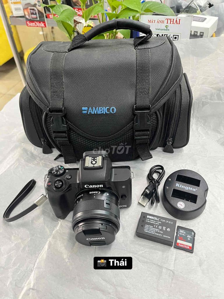 Canon M50 + kit