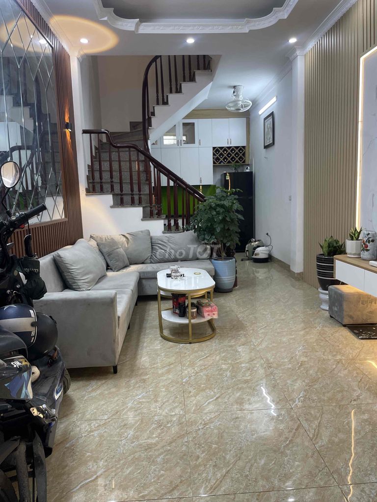 CHÍNH CHỦ BÁN NHÀ NGÕ 467 LĨNH NAM HOÀNG MAI -HÀ NỘI. Mua bán nhà ở tại Quận Hoàng Mai Hà Nội được đăng bởi đức quý hình 4