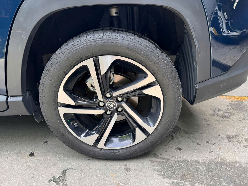 Yaris Cross 2024 1.5 D-CVT - 17000 km. Mua bán Ô tô tại Quận Gò Vấp Tp Hồ Chí Minh được đăng bởi Lộc Xe Cũ Toyota Đông Sài Gòn Nguyễn Văn Lượng hình 11