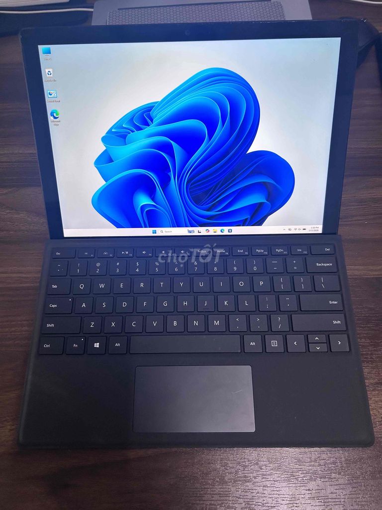 Microsoft Surface Pro 6 i5 8GB/256GB. Mua bán Laptop tại Thành phố Thủ Dầu Một Bình Dương được đăng bởi SURFACE VINVIN hình 1