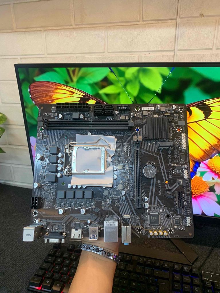 BÁN MAIN GIGABYTE H510. Mua bán Linh kiện (RAM, Card...) tại Quận Phú Nhuận Tp Hồ Chí Minh được đăng bởi tiến tài 770 nguyễn kiệm p4 quận phú nhuận hình 1