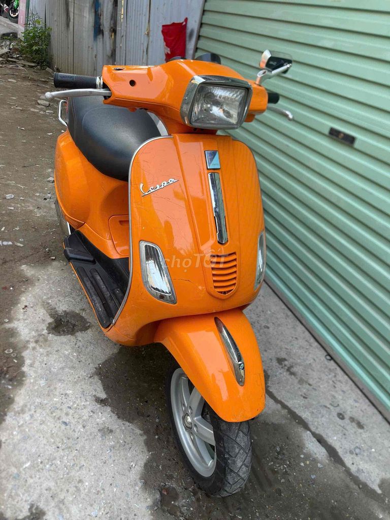 vespa ie bản đèn vuông máy cực êm. Mua bán Xe máy tại Quận Thanh Xuân Hà Nội được đăng bởi mua bán xe máy cũ giá rẻ hà nội hình 4