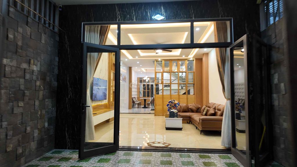 Аренда · 4 комн. · 90 м² · Quận Cẩm Lệ, ул. Đường Phan Triêm