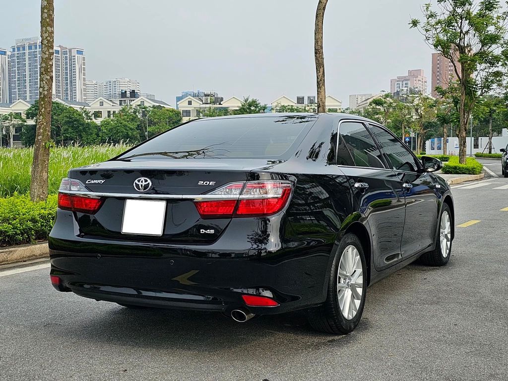 Toyota Camry 2019 bản 2.0E - 75,000 km siêu cọp.. Mua bán Ô tô tại Thành phố Thủ Đức Tp Hồ Chí Minh được đăng bởi Đức Tứ Bánh hình 5