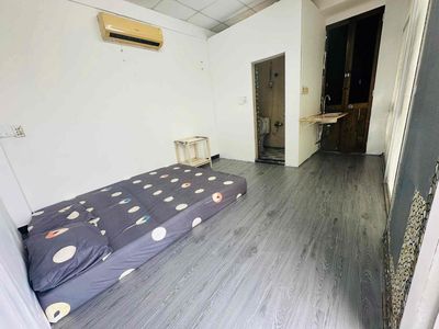 Phòng trọ 18 m² · Đường Trường Sa