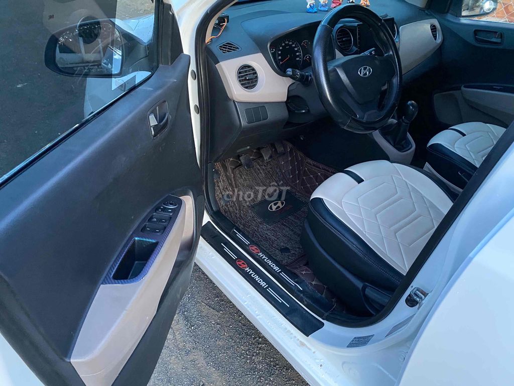 Hyundai Grand i10 2017 Sedan 1.2 Base - 1900 km. Mua bán Ô tô tại Thành phố Buôn Ma Thuột Đắk Lắk được đăng bởi Dương Single hình 8