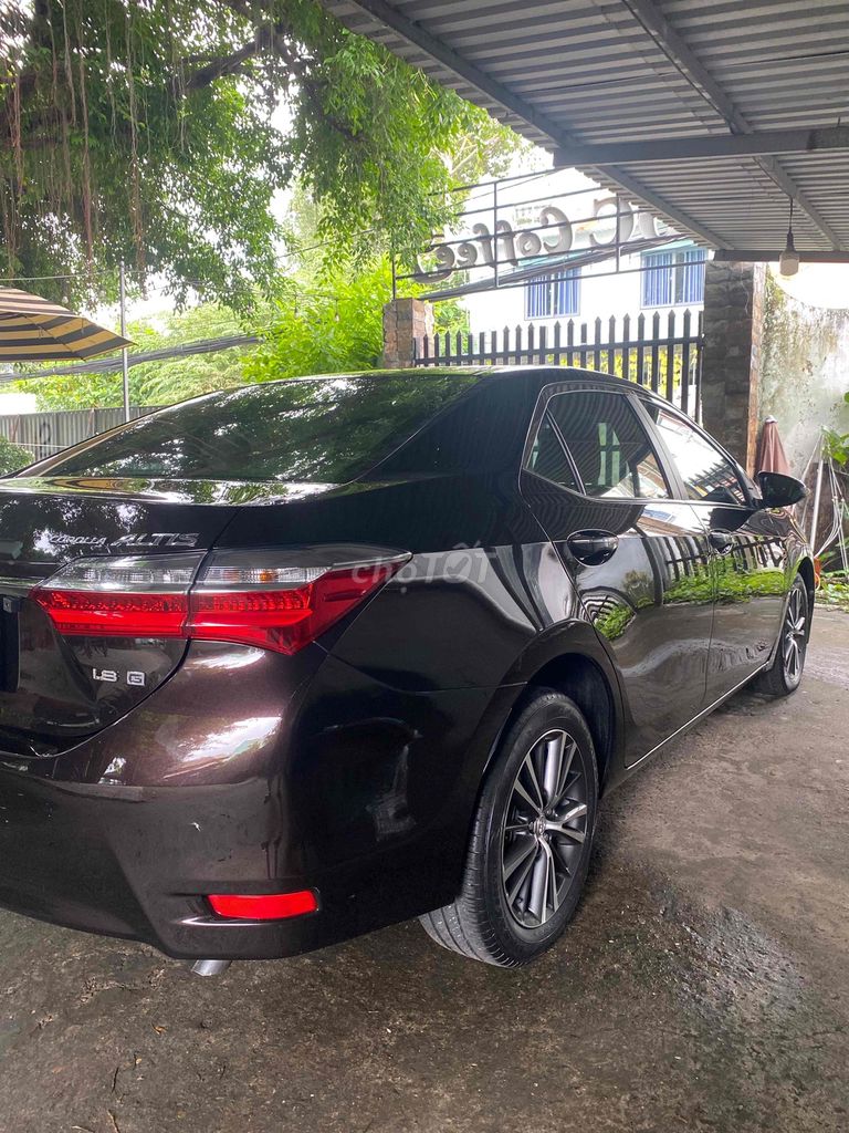 Toyota Corolla Altis 1.8G 2018 Nâu Việt Nam
