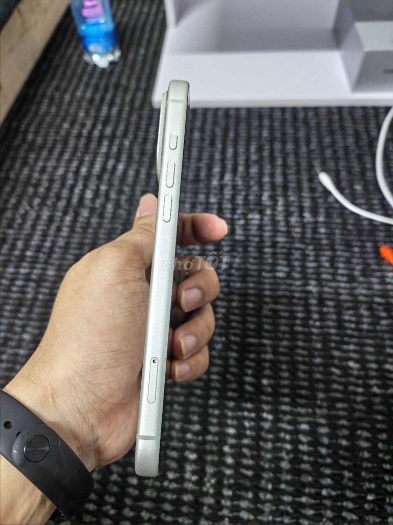 Apple iPhone 17 Pro Max Bạc Mới. Mua bán Điện thoại tại Huyện Long Hồ Vĩnh Long được đăng bởi Npda hình 1