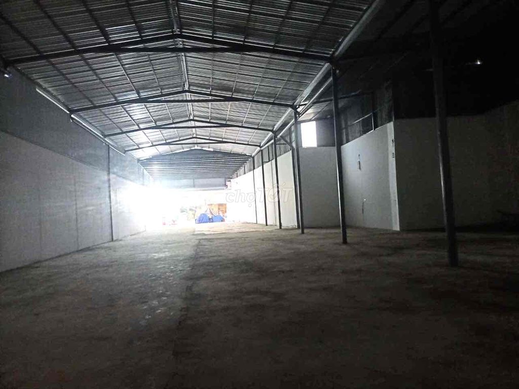 MBKD+KHO XƯỞNG(750m2)MT KD SẦM UẤT,ĐƯỜNG CONT 40FIX,TRẦN CAO