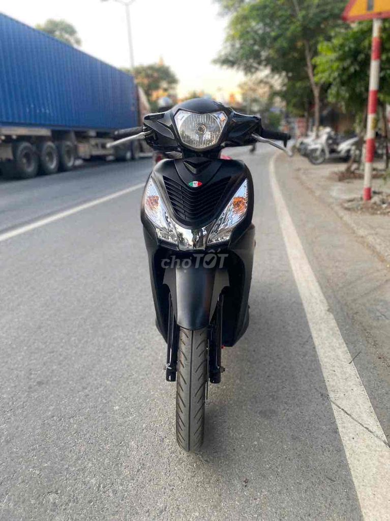 Honda Vision Đen sần chính chủ đời cao zin đẹp. Mua bán Xe máy tại Quận Hồng Bàng Hải Phòng được đăng bởi Ly  hình 3