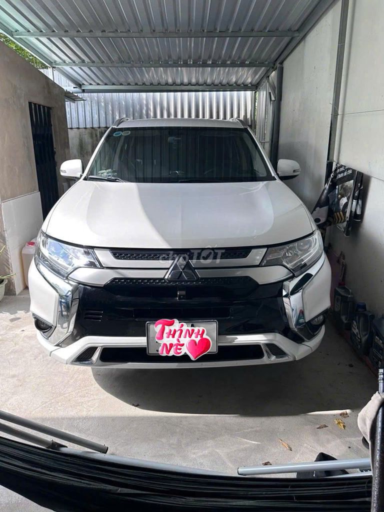 Mitsubishi Outlander 2022 2.0 CVT - 42000 km