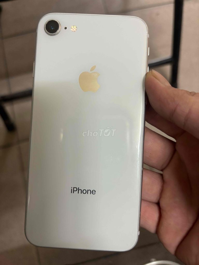 iPhone 8 64GB Trắng Đã thay pin. Mua bán Điện thoại tại Quận Bình Tân Tp Hồ Chí Minh được đăng bởi Bình Tân hình 1