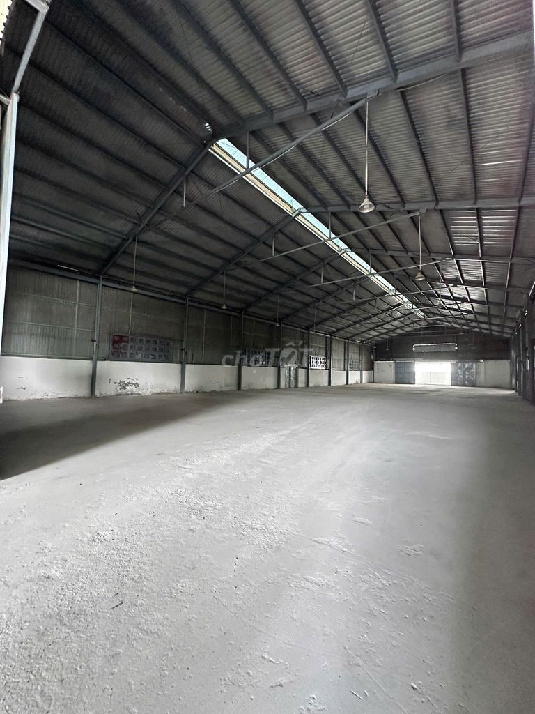 CHO THUÊ KHO 1.800m2 - MẶT TIỀN TRẦN ĐẠI NGHĨA – BÌNH TÂN