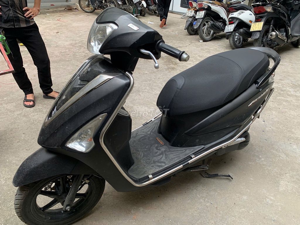 Bán xe Acruzo màu đen 2018, 1 chủ từ đầu ở Hà Nội. Mua bán Xe máy tại Quận Ba Đình Hà Nội được đăng bởi Nguyễn Dũng hình 1