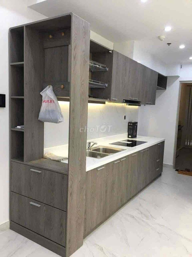 Cần bán căn hộ Midtown M7, PMH, Dt 80m2-2PN, có ô xe trệt, căn góc