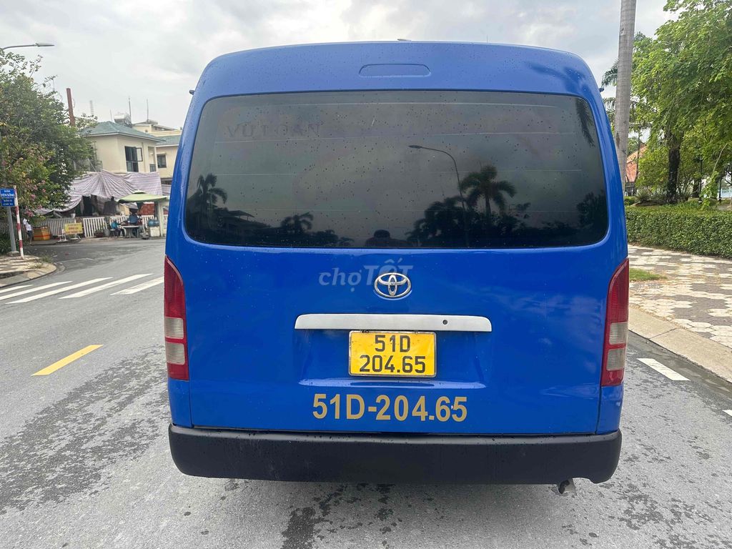 Toyota Hiace 2006 photo 2