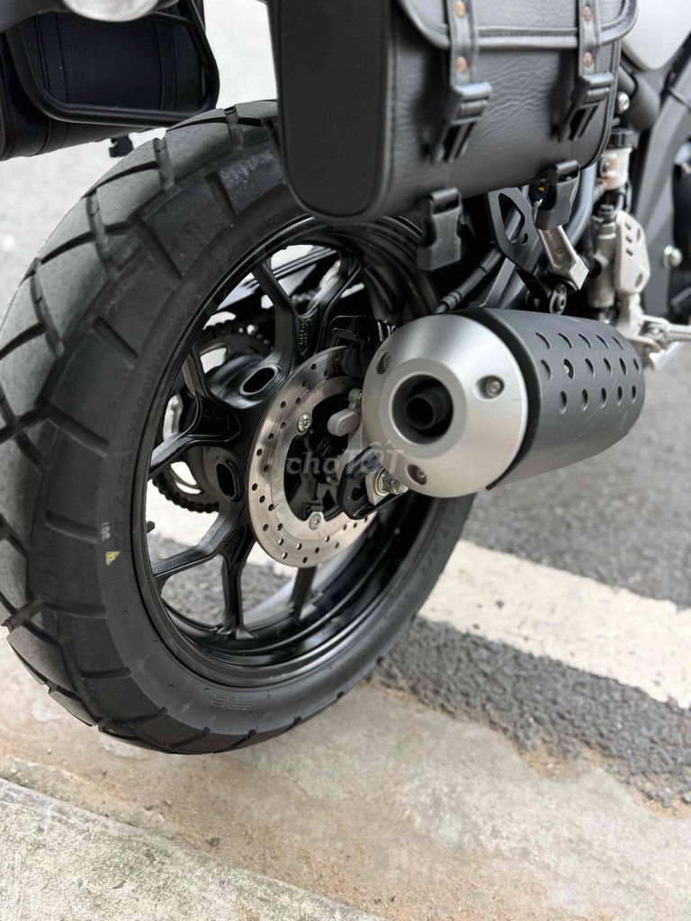 Yamaha XSR 155 – Đăng ký 2021,odo chỉ 4.900km. Mua bán Xe máy tại Thành phố Thủ Đức Tp Hồ Chí Minh được đăng bởi iMotorbike Khang hình 9