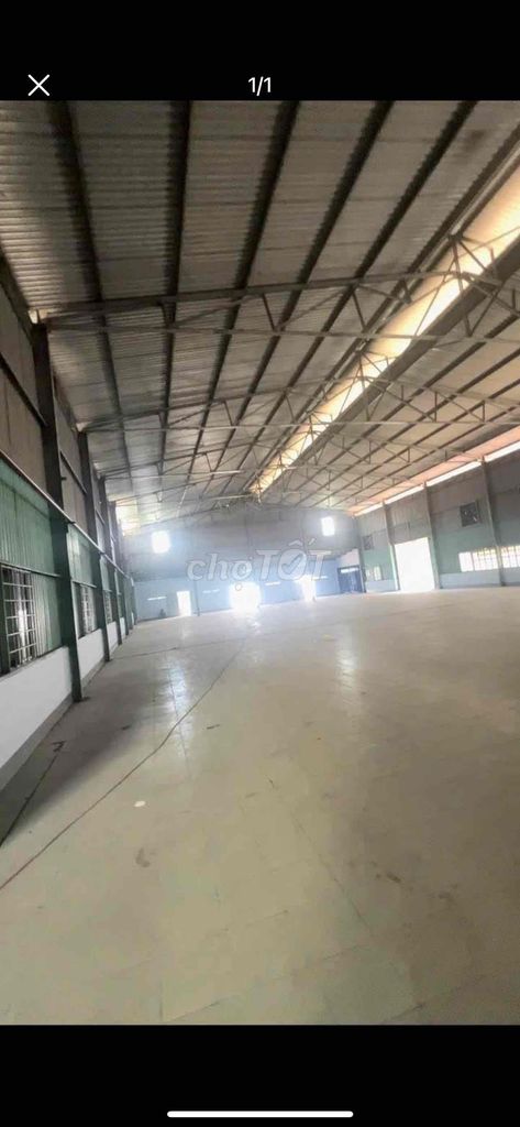 Cho thuê kho xưởng 1100m2 đường Trần Văn Giàu, Bình Chánh giá 40 triệu