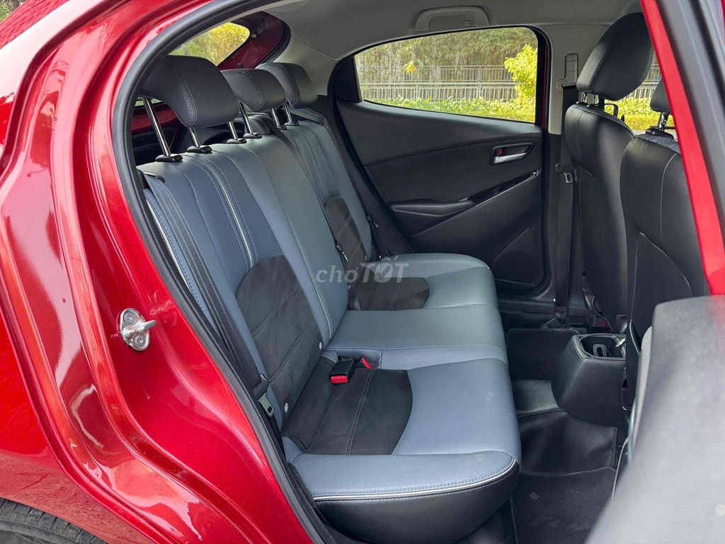 Mazda 2 Sport Luxury 2021 Đỏ 20.000 km. Mua bán Ô tô tại Quận Cầu Giấy Hà Nội được đăng bởi ngoc cuong hình 12