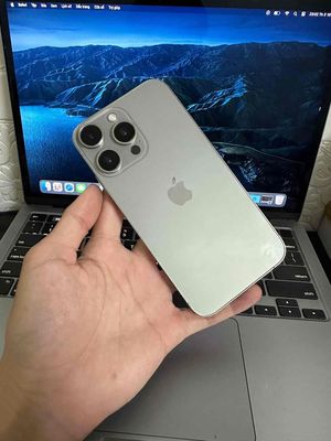 apple iphone xr độ titan