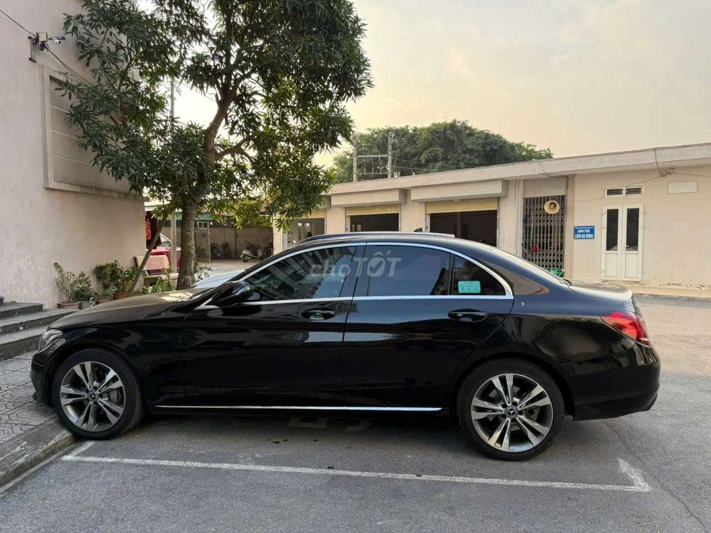 Mercedes Benz C Class 2017 C250 Exclusive đẹp. Mua bán Ô tô tại Huyện Gia Lâm Hà Nội được đăng bởi Bá Hòa hình 1