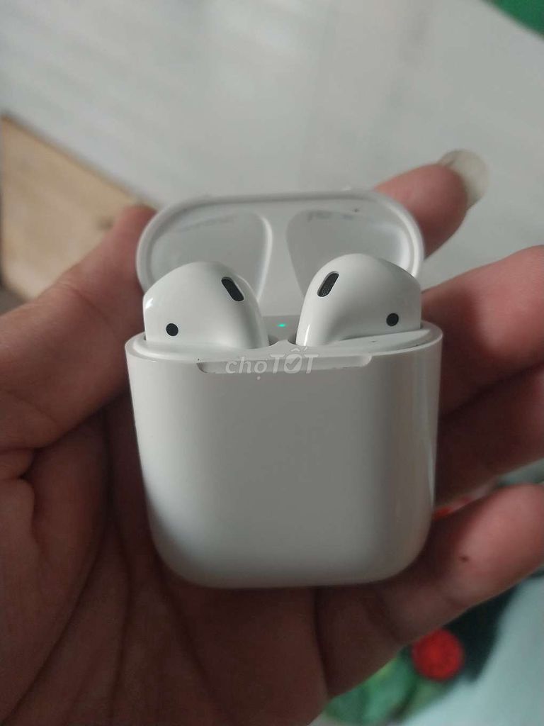 Bán AirPod 2 Trắng 95%. Mua bán Tivi, Âm thanh tại Thành phố Thủ Dầu Một Bình Dương được đăng bởi Hoàng Nam hình 1