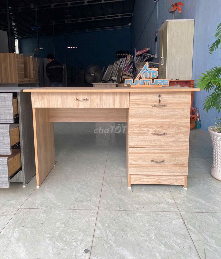 Bàn làm việc Bàn làm việc Bàn làm việc Bàn làm việ. Mua bán Nội thất, đồ gia dụng khác tại Thành phố Thủ Đức Tp Hồ Chí Minh được đăng bởi LAN Nội Thất ATD hình 1