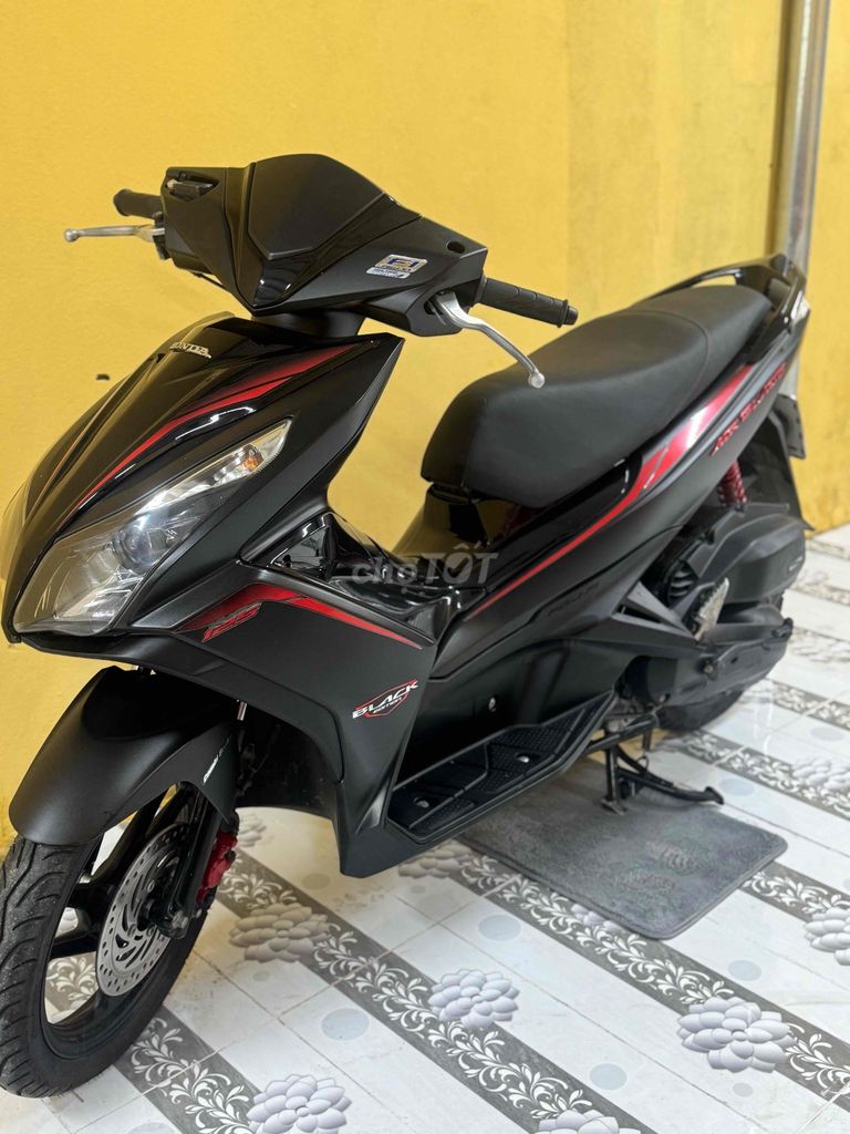 AB 125 đời 2015 đen mù mới keng 43D1-454.39. Mua bán Xe máy tại Quận Sơn Trà Đà Nẵng được đăng bởi Minh Dũng bán trả góp 136 vân đồn  hình 2