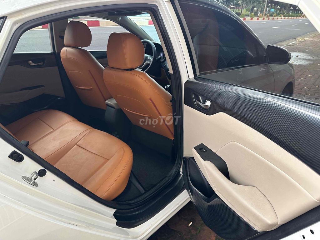 Hyundai Accent 2018 1.4 ATH - 100000 km. Mua bán Ô tô tại Thành phố Buôn Ma Thuột Đắk Lắk được đăng bởi minh toàn  hình 7