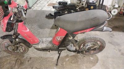 Xe máy điện màu Đỏ