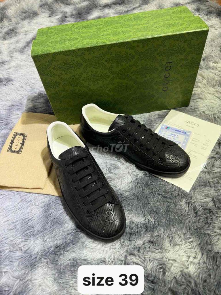 Giày sneaker Gucci Da Đen Trắng 39-41. Mua bán Giày dép tại Quận Ngô Quyền Hải Phòng được đăng bởi Lạc Đường hình 1