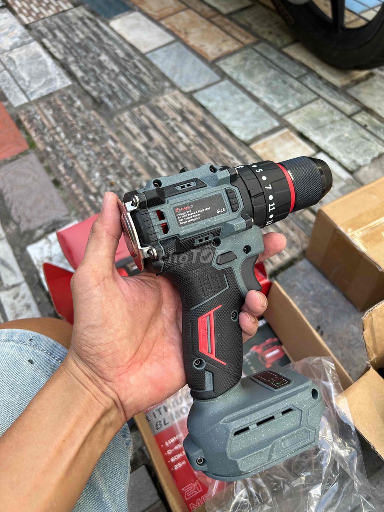 Máy khoan pin HANKANG HK-BL-688-18V - 21v 320k. Mua bán Đồ chuyên dụng, Giống nuôi trồng tại Quận Ninh Kiều Cần Thơ được đăng bởi Mua bán điện tử gia dụng ninh kiều cần thơ hình 1