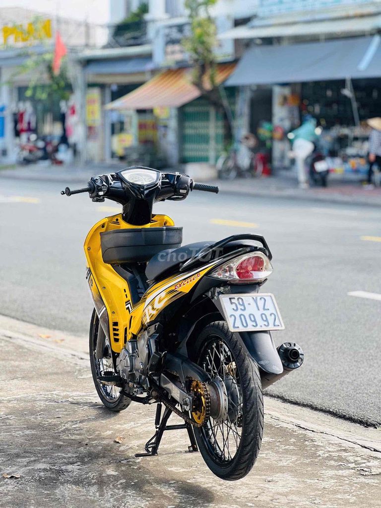 135 xuống 2010. Mua bán Xe máy tại Thị xã Bến Cát Bình Dương được đăng bởi xe máy trả góp tín nghĩa  hình 3