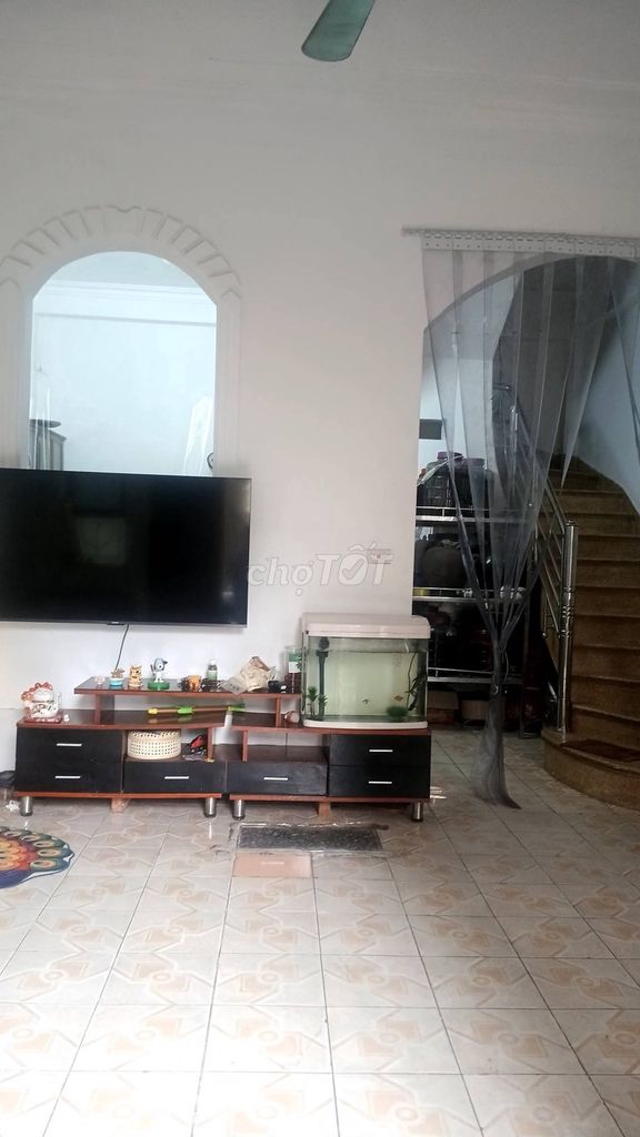Дом в Ха Три, 40м², 3 этажа, парковка у ворот, 8 млрд