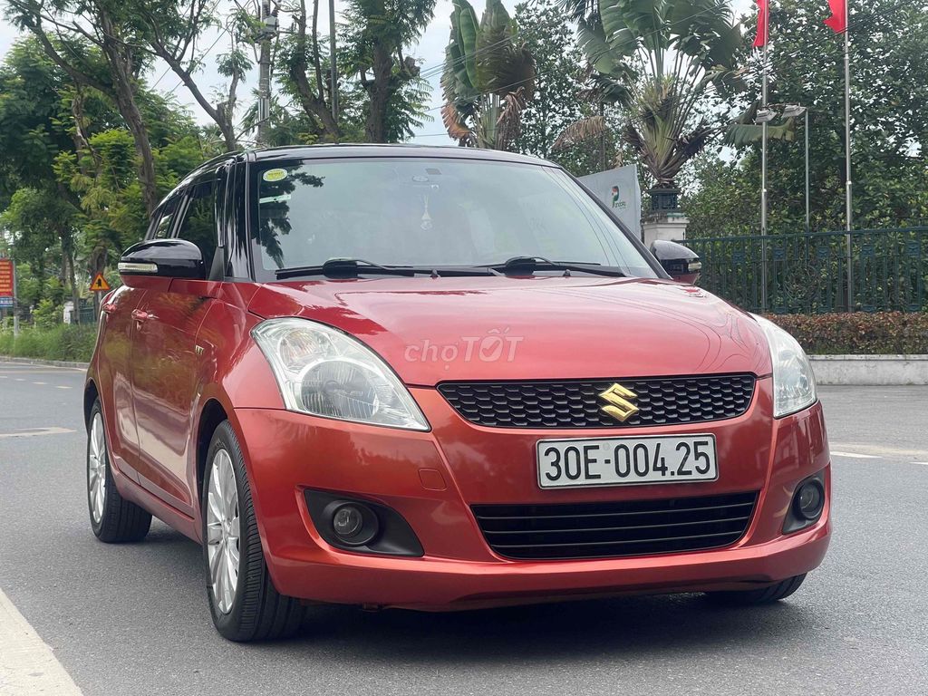 Suzuki Swift SX 2015 AT Special, отличное состояние