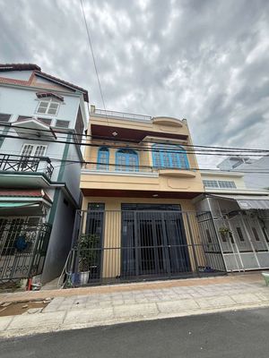 Аренда · 4 комн. · 96 м² · Quận Hải Châu, ул. Đường Tiên Sơn 3