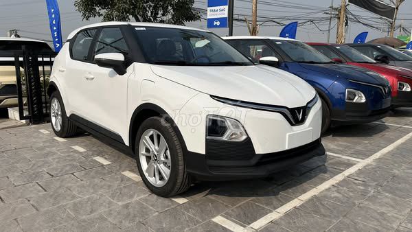 VinFast VF5 đủ màu giao ngay. Mua bán Ô tô tại Quận Long Biên Hà Nội được đăng bởi Mr Núi Subaru Giải Phóng  hình 1