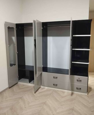 TỦ NHỰA 4 CÁNH 1 KỆ PHỐI KHUNG ĐEN CÁNHXÁM,CÓGƯƠNG. Mua bán Tủ, kệ gia đình tại Thành phố Thủ Đức Tp Hồ Chí Minh được đăng bởi Tủ nhựa đài loan hoàng quân