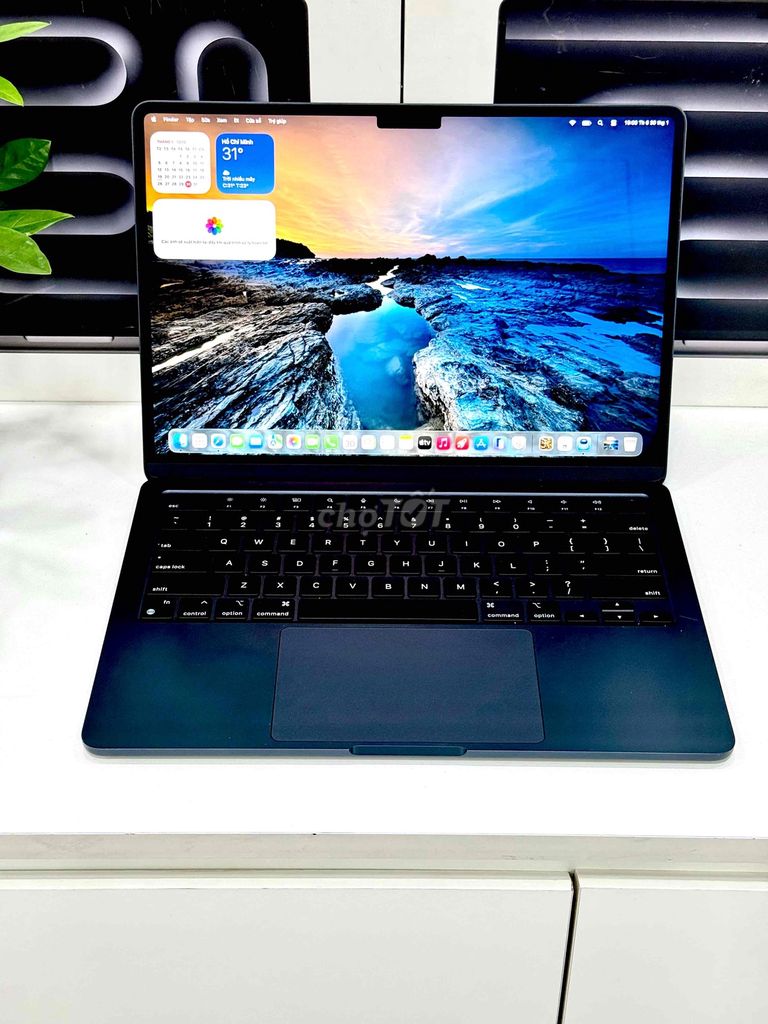 Macbook Air M2 13” 16GB/256GB sạch zin pin 94. Mua bán Laptop tại Quận 10 Tp Hồ Chí Minh được đăng bởi Nguyễn Thị Tố Quỳnh hình 1