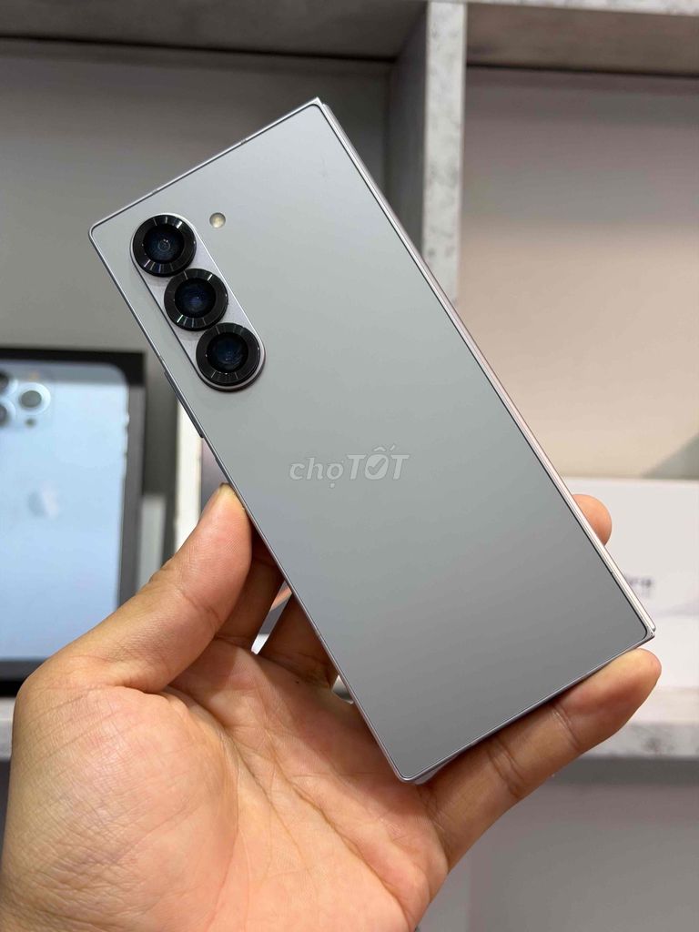 Samsung Z Fold 6 512GB Bạc Việt Nam. Mua bán Điện thoại tại Quận 3 Tp Hồ Chí Minh được đăng bởi Trịnh Quang Linh hình 1