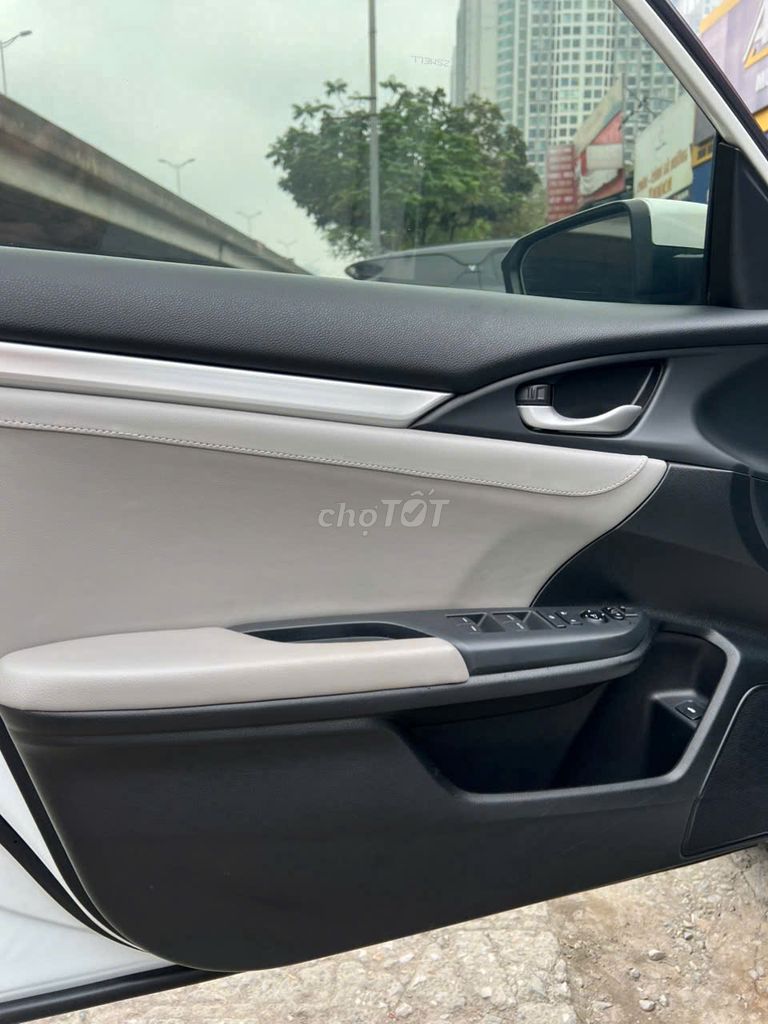 💎 Hàng mới về Honda Civic 1.8AT 2019 nhập Thái. Mua bán Ô tô tại Quận Thanh Xuân Hà Nội được đăng bởi Nguyễn Quang Đức hình 11