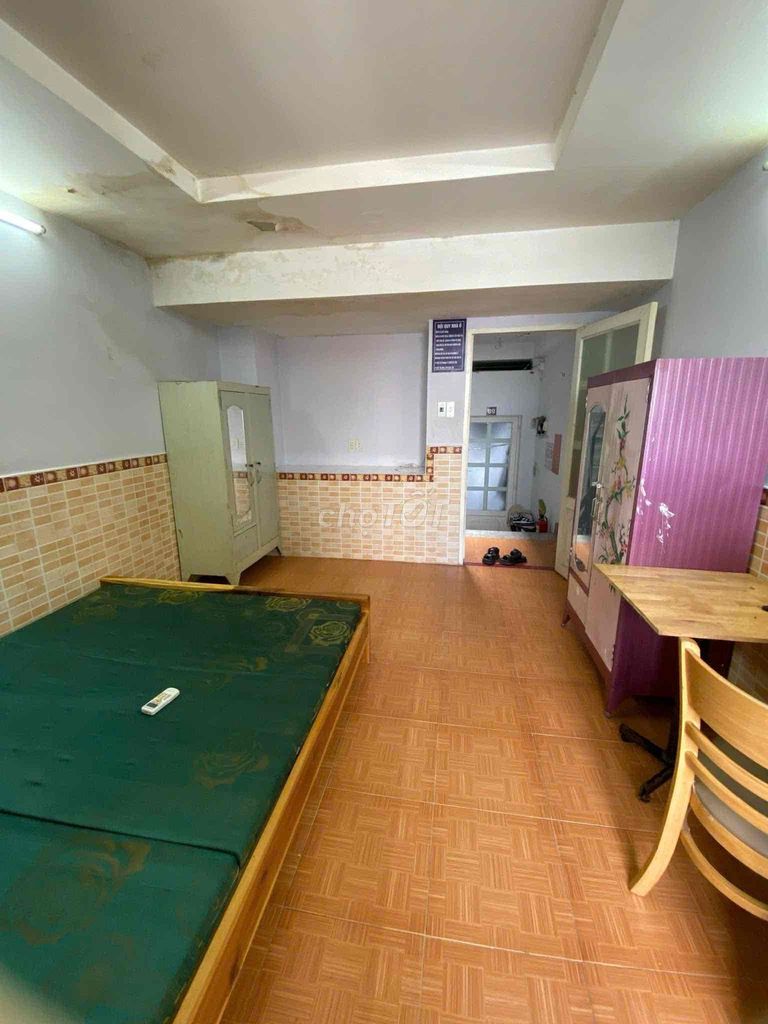 CHO THUÊ PHÒNG CỬA SỔ TRỜI CHO AI KÍM FREE 2XE NHA